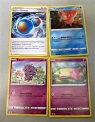 LOT 43 POKEMAN CARDS - HOLO GYARADOS VMAX & HOLO URSHIFU VMAX INCLUDED - LOT OF